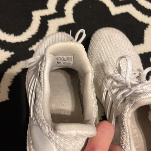 adidas ultra boost triple white - Picture 6 of 7